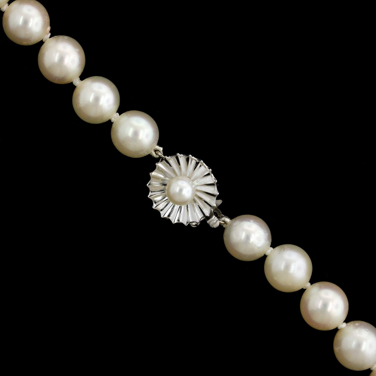 18K White Gold Estate Cultured Pearl Necklace